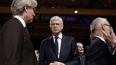 "Wenger'den Futbolun Geleceğine Dev Yatırım: 100 Yeni Futbol Akademisi"